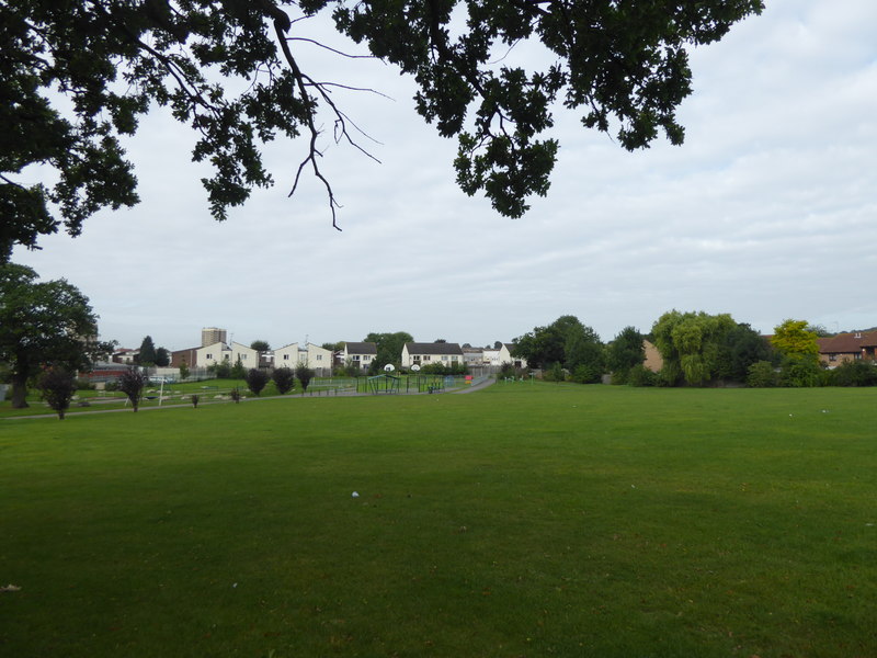 Recreation ground on the Harold Hill... © Marathon cc-by-sa/2.0 ...