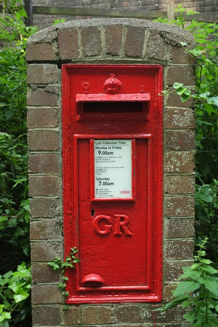 Postbox, Ilsham Road, Torquay