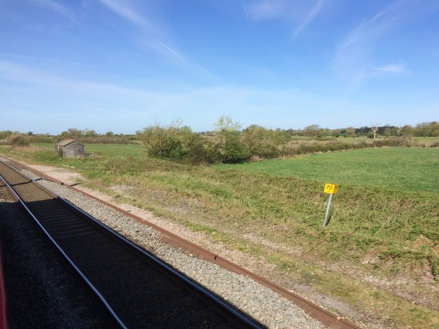 View from a Reading-Swindon train - Fields near Chapelwick Farm