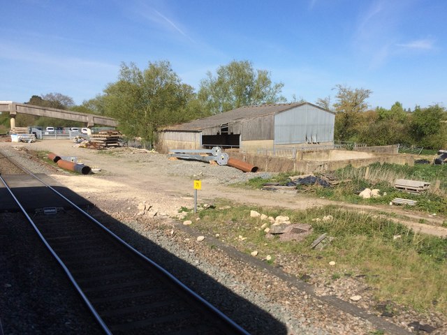 View from a Reading-Swindon train - Line-side shed next to Ashbury Crossing