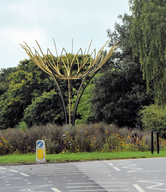 Sculpture on roundabout at Bathwick