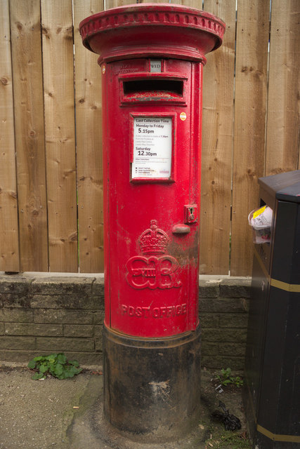 Edward VIII Postbox, Cookridge Lane
