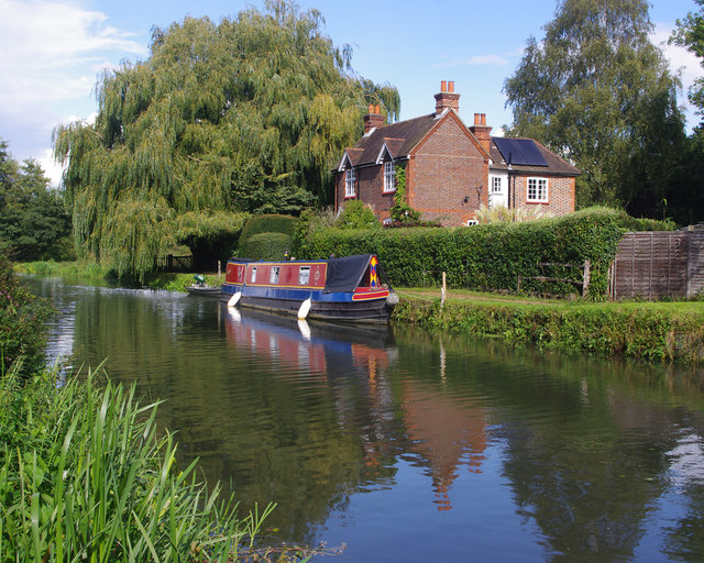 River Wey Navigation, near Shalford © Ian Taylor cc-by-sa/2.0 ...