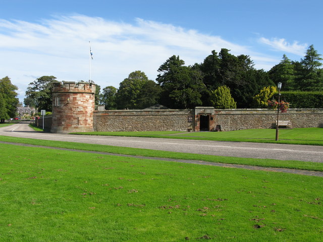 Boundary Wall, Dirleton Castle