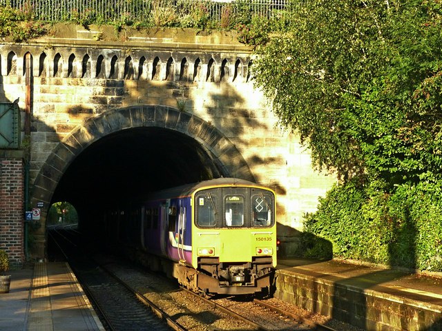 Train from York arriving at Knaresborough