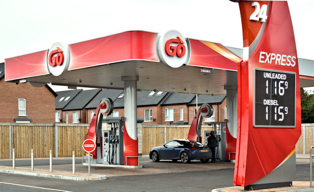 "GO" petrol station, Crumlin (September 2017)