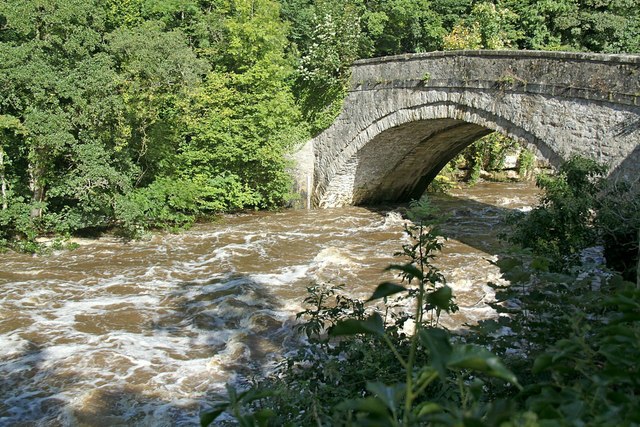 Yore Bridge at Aysgarth with the River Ure in spate