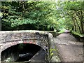 Bridge and towpath, Huddersfield Narrow Canal