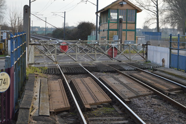 Littleport  Level Crossing and Signalbox