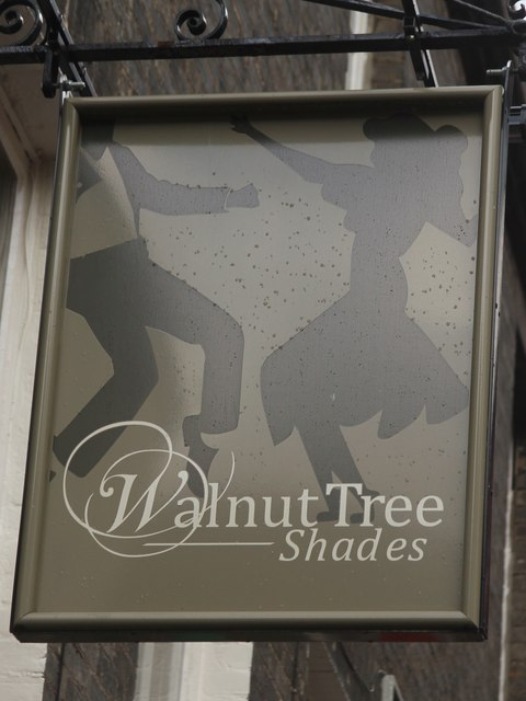 Walnut Tree Shades sign