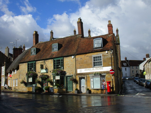 The North Side Of The Green, Sherborne © Jonathan Thacker Cc-by-sa 2.0 