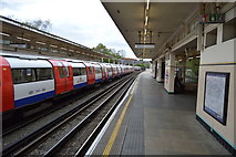 TQ2789 : Northern Line, East Finchley Underground Station by N Chadwick