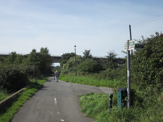 South West Coastal Path & Cycle Route 27 Leaving Barnstaple