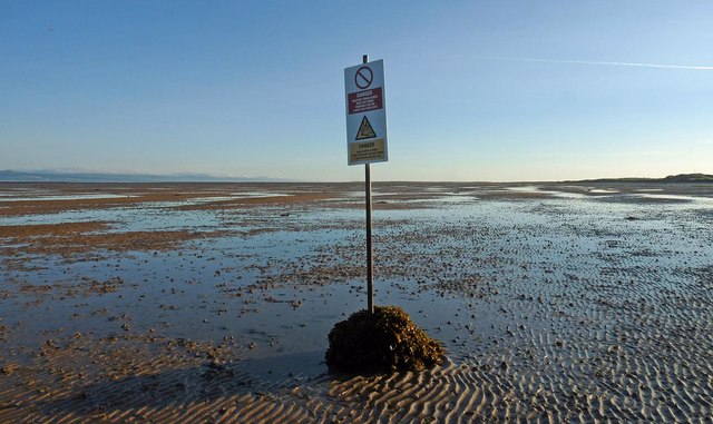 Warning sign, Whiteness Sands, Ross and Cromarty