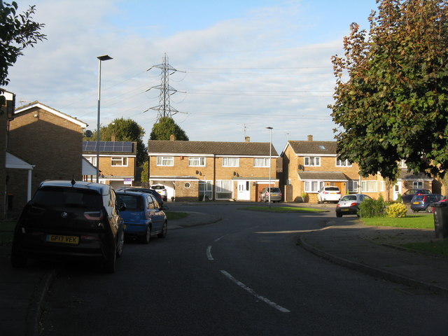 Housing estate on the edge of Dunstable © M J Richardson cc-by-sa/2.0 ...