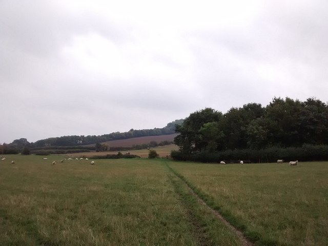 The Heart of England Way approaching the foot of Meon Hill