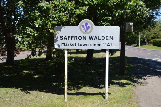 Entering Saffron Walden, B1052