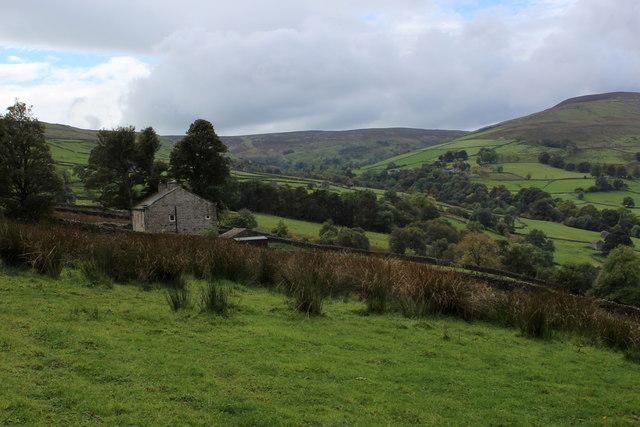 Hollins Farm, Swaledale © Chris Heaton :: Geograph Britain and Ireland