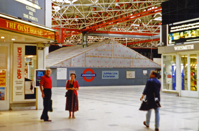 London Bridge station, concourse 1996