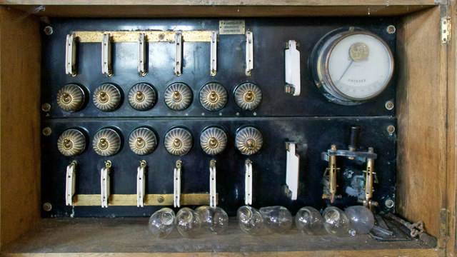 Electrical supply box, Ardross Church