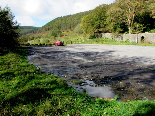 Turning area at the western edge of the village, Clydach Vale