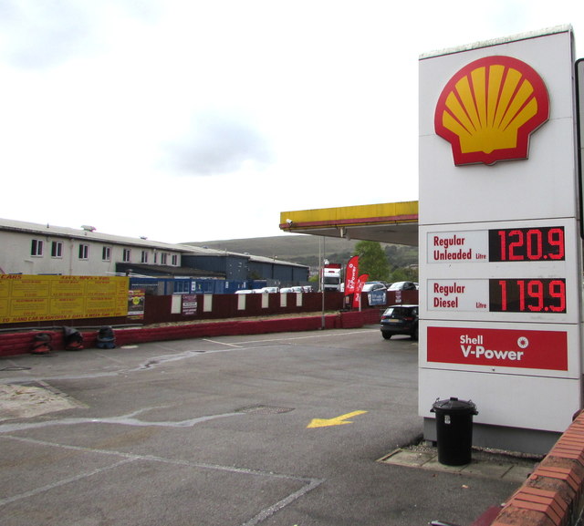 October 2nd 2017 Shell fuel prices, Llwynypia