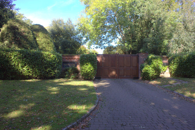 Gate to Home Close, off Green Lane