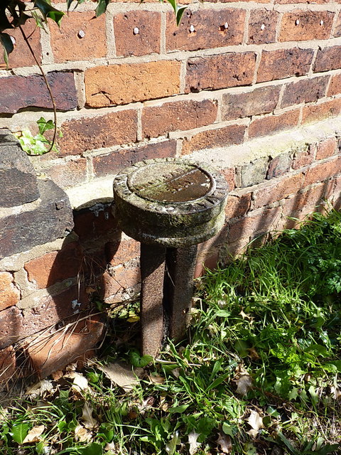 GWR boundary marker post