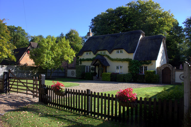 House in Common Lane, Littleworth Common