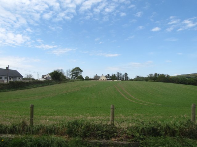 Drumlin West of the L7070 at Annaville