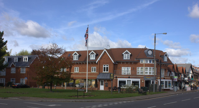 Junction of Kingsway and Beaconsfield Rd, Farnham Common