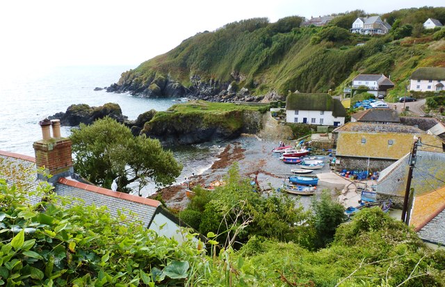 View of the harbour from an un-named lane off Barn Hill, Cadgwith