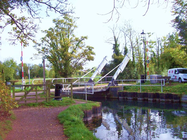 The Lift Bridge, Warnborough Green