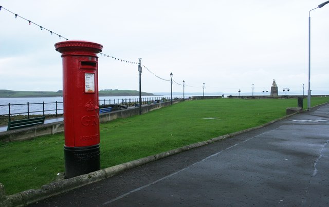 George V pillar box, Largs