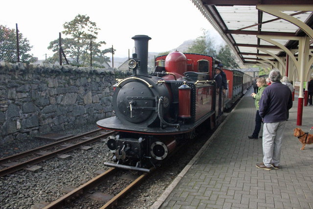The 11.35 from Porthmadog