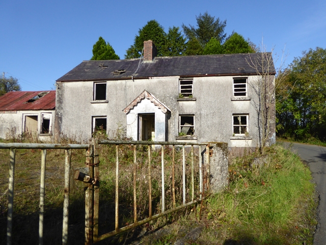 Derelict Farmhouse At Moyer © Oliver Dixon Cc-by-sa 2.0 :: Geograph Ireland