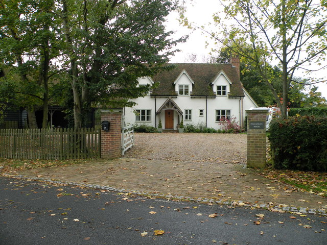 Harcamlow House