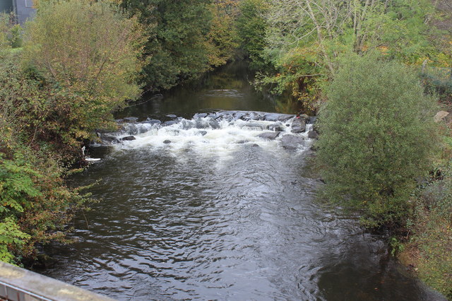 Weir on Rhymney River above Twyn Road bridge