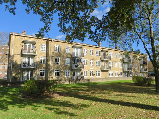 Flats on Dulwich Common