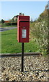 TF7540 : Elizabeth II postbox, Choseley by JThomas