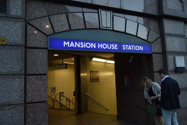 Mansion House Underground Stion