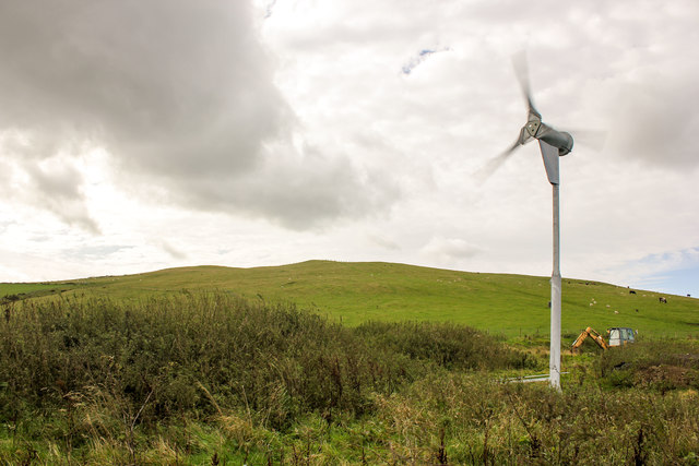 Wind turbine on Moel Llys-y-coed