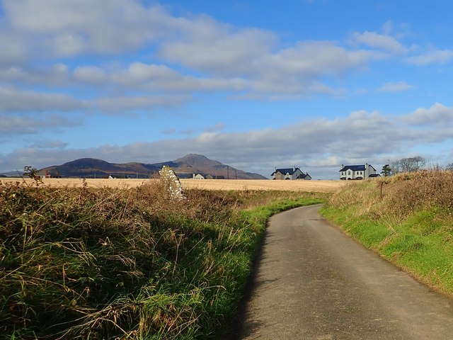 Approaching the landward end of Shelling Hill Road