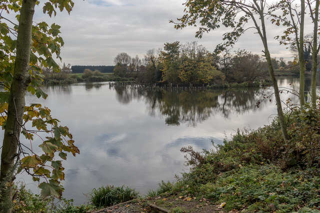 Reservoir, Tottenham  Marshes