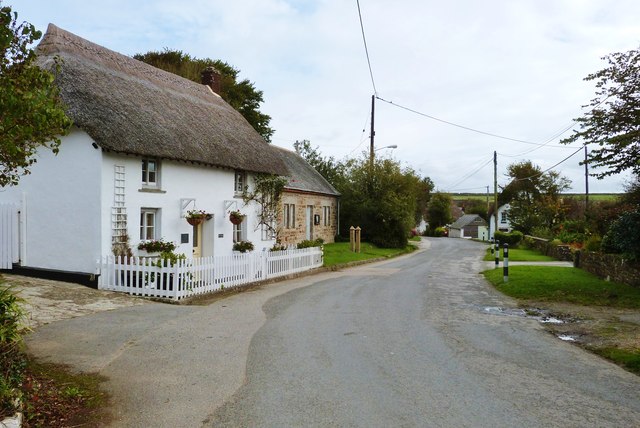 Thatched cottage at Berepper, Gunwalloe, Cornwall