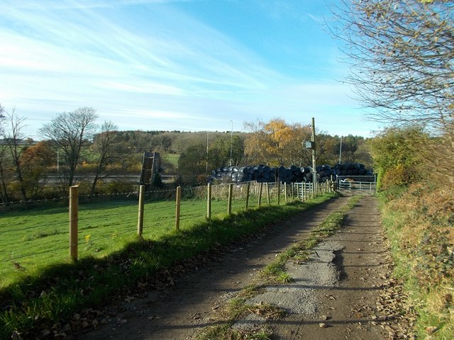 Misk Farm yard and footbridge over the M1