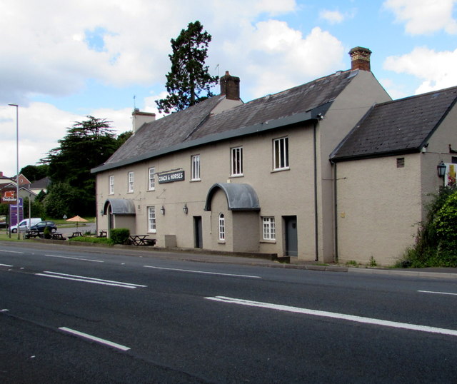 Grade II listed Coach & Horses,... © Jaggery cc-by-sa/2.0 :: Geograph ...