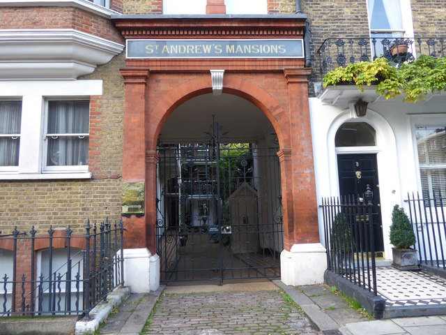 Entrance to St Andrew's Mansions from Dorset Street