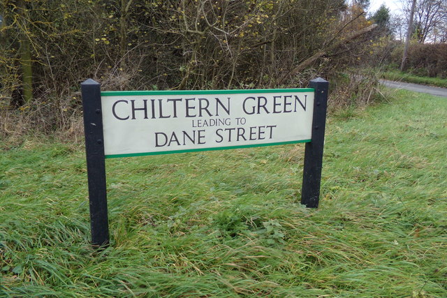 Chiltern Green sign