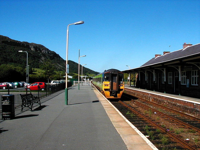 A Pwllheli bound train at Porthmadog